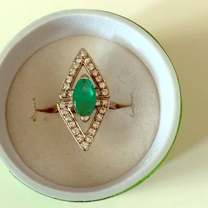 Genuine Emerald diamond 14k white gold ring